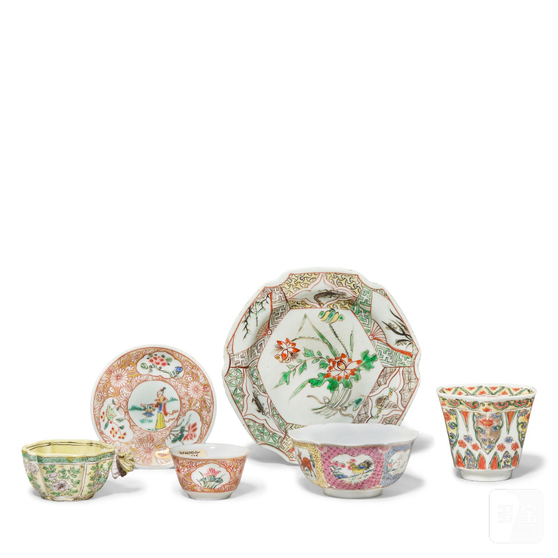 明天啓至清雍正 瓷盃四件及盤兩件 | A GROUP OF FOUR CUPS AND TWO SAUCERS - 图4